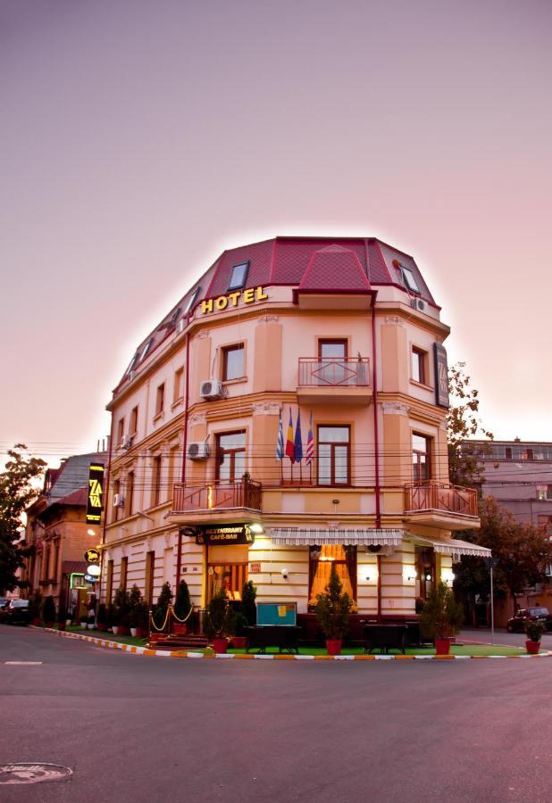 Papu 4* Bucureşti